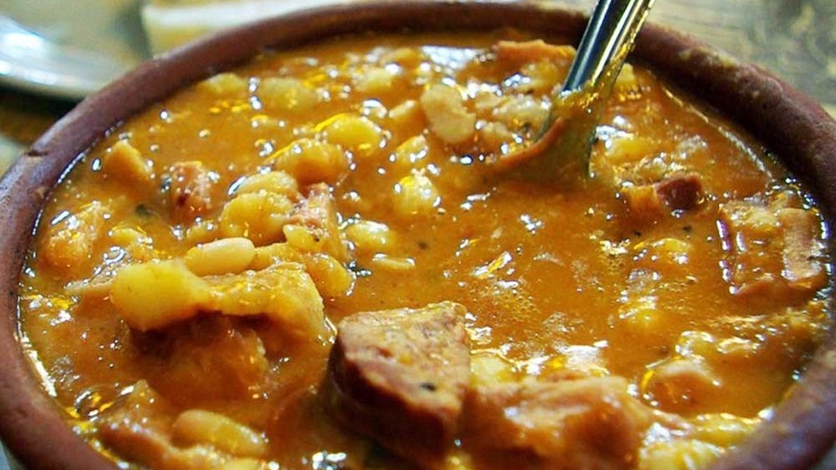 Locro y carbonada los platos típicos para celebrar el de Mayo