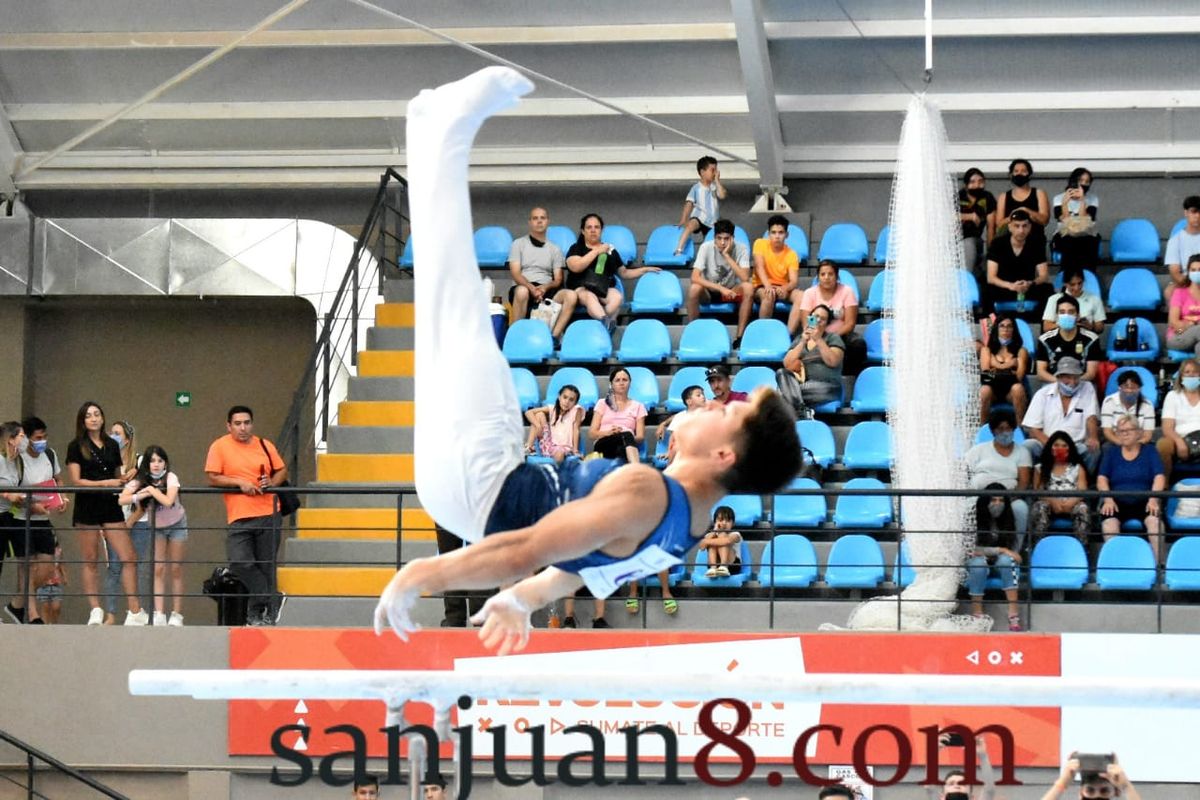 Torneo Sudamericano de Gimnasia Artística Adultos San Juan 2021. Fotos: Adrián Carrizo. 