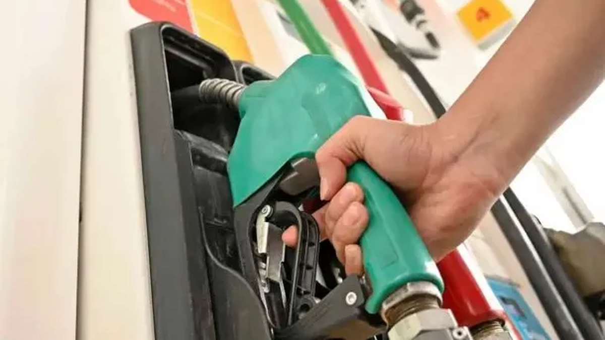 La venta de combustibles volvió a caer a nivel nacional y acumula tres meses en baja