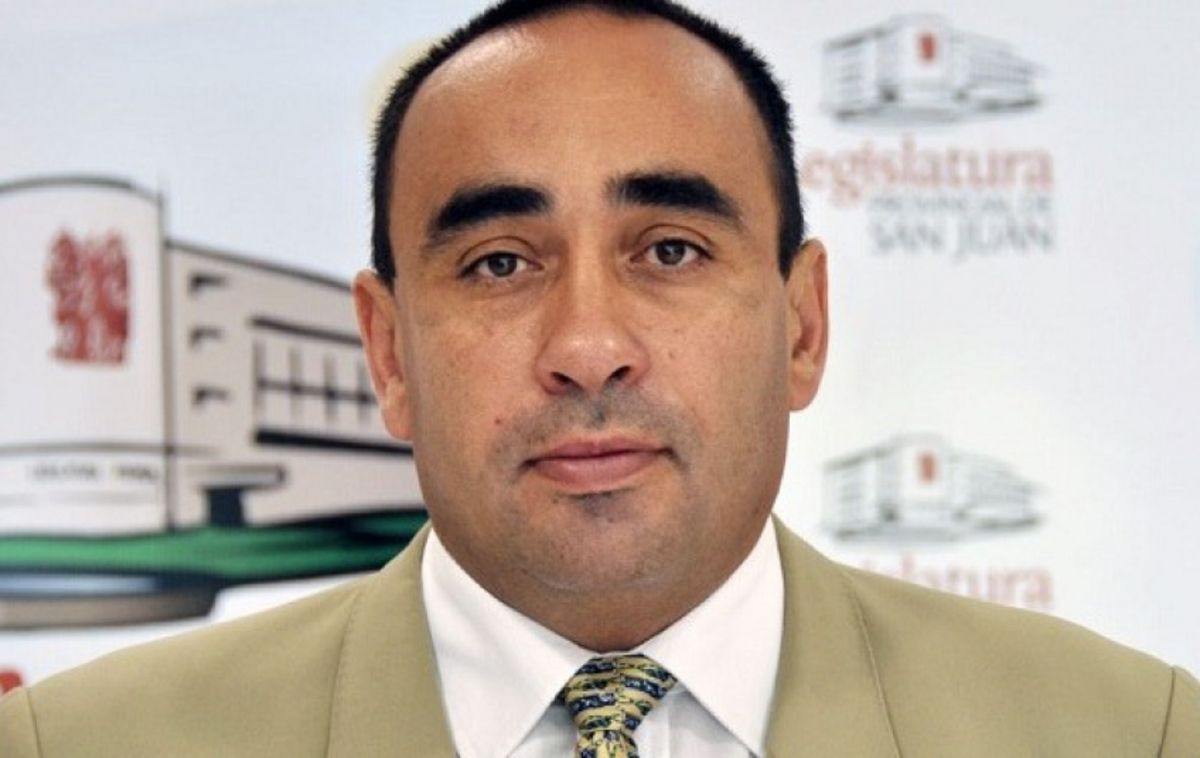 Jorge Espejo, intendente de Iglesia. Grau acusó a las autoridades de enfocarse en actos simbólicos y no en resolver los problemas estructurales