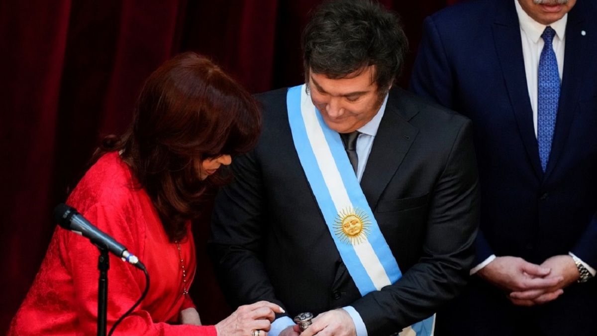 Cómo Es El Bastón Presidencial De Javier Milei