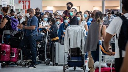 Cancelaron más de 2 mil vuelos en el exterior.