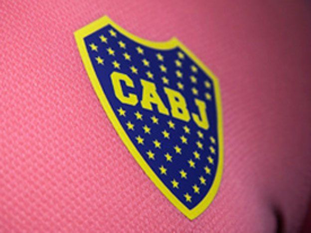 Angelici confirmó que Boca se vestirá de rosa pero no este domingo