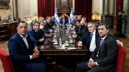 Uñac y otros gobernadores se reunieron con Alberto Fernández y Sergio Massa