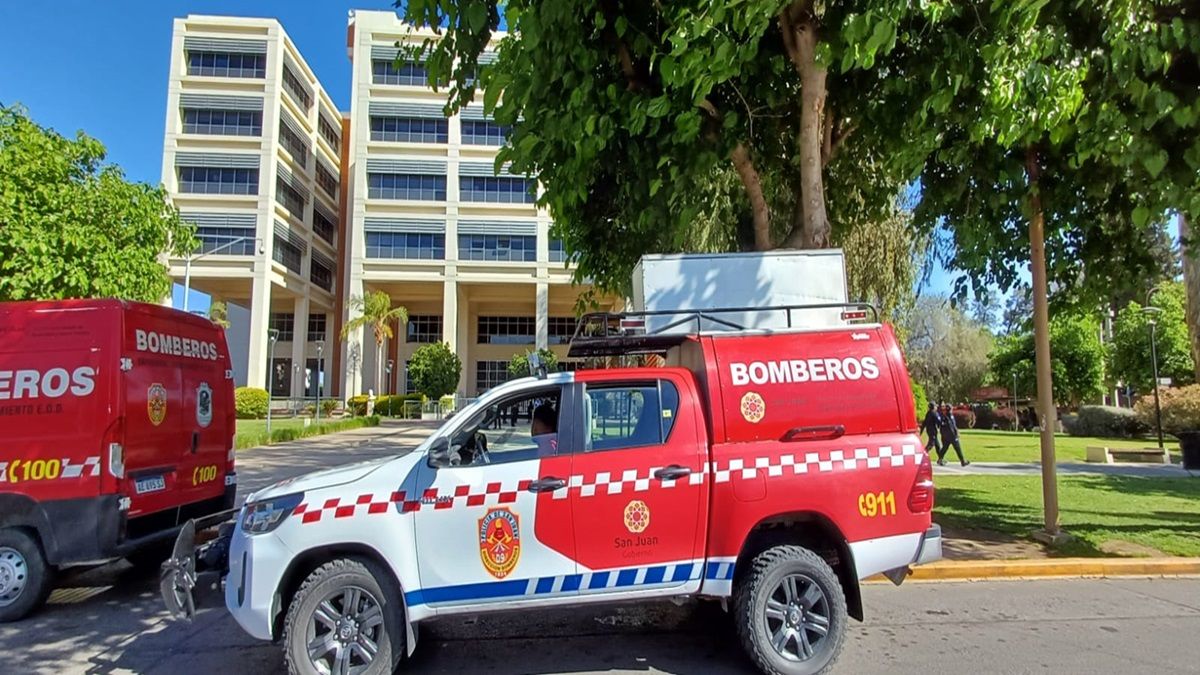 Un joven de 19 años, el detenido por amenaza de bomba en el Cívico