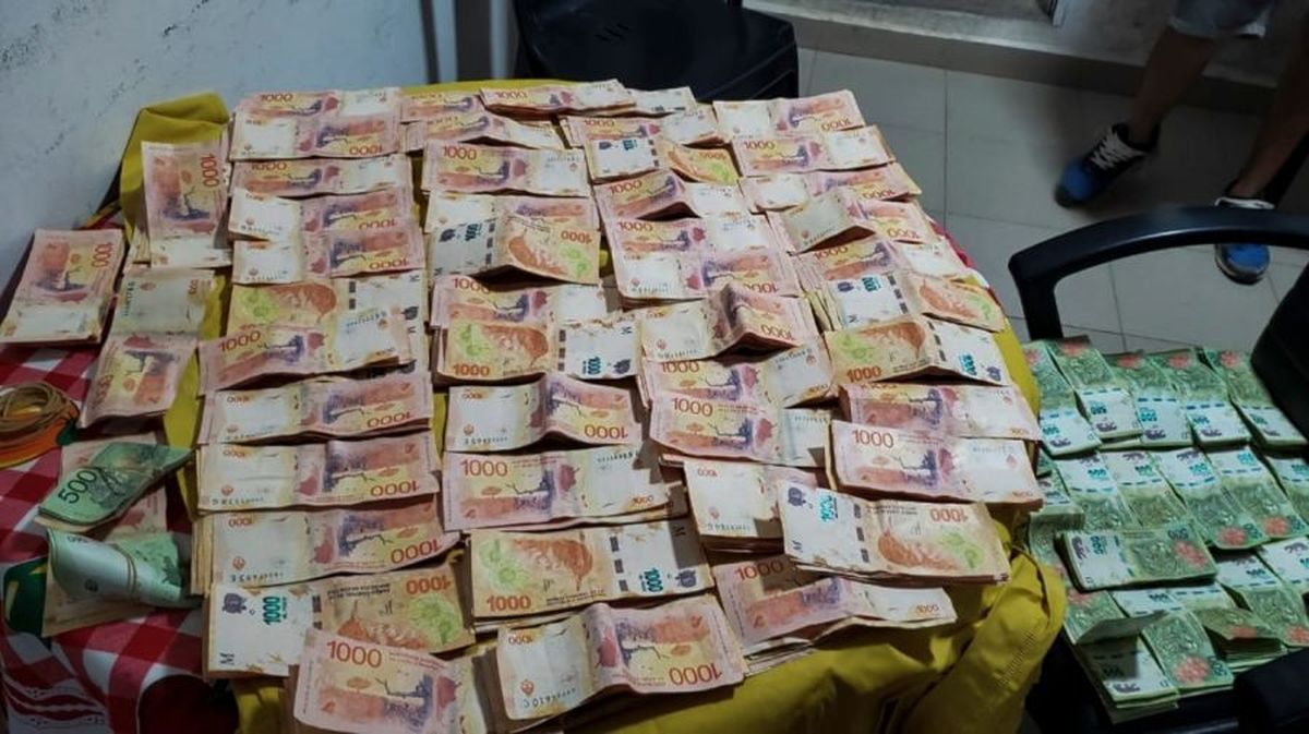 Detuvieron a un ladrón que robó 300 mil pesos y recuperaron parte del dinero