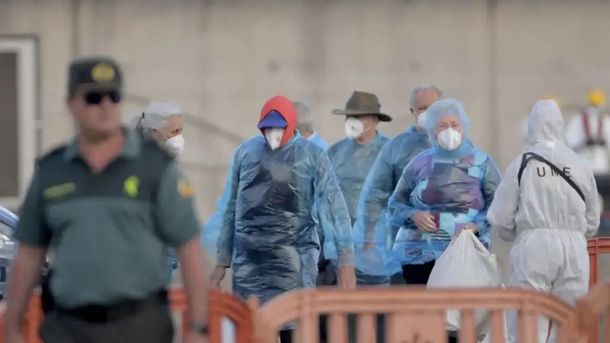 Hantavirus en el crucero: ya confirmaron casos en siete países y hay tres muertos