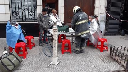 Un muerto y al menos 17 intoxicados por monóxido de carbono