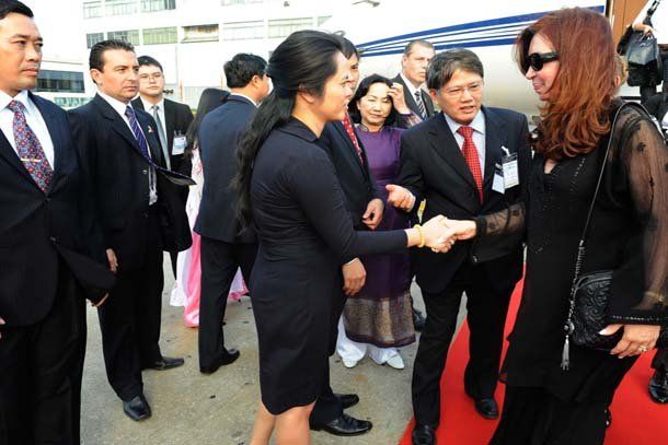 La Presidenta llegó a Vietnam, el último destino de su gira asiática