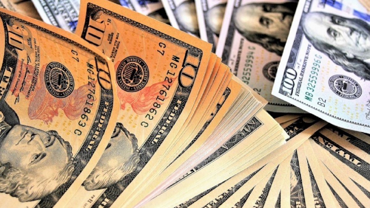 El dólar blue subió $1 y cerró la semana a $182