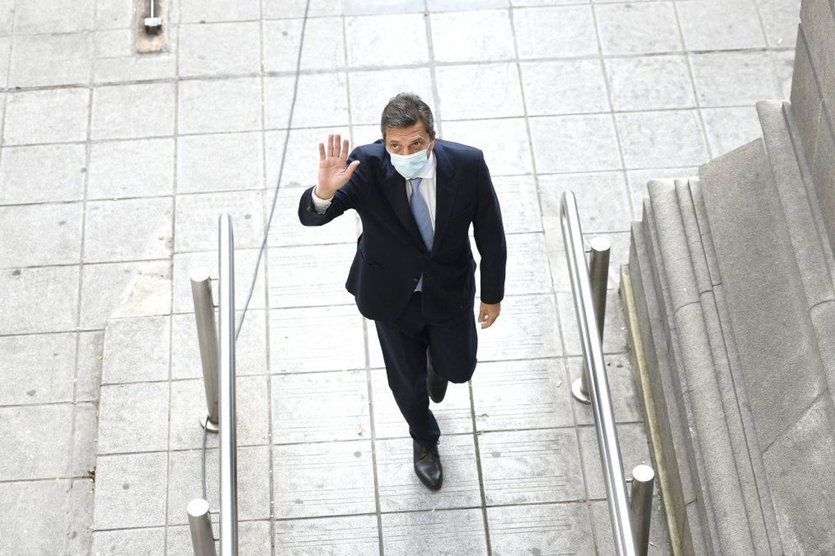 Tras las renuncias, Sergio Massa convocó al Frente Renovador