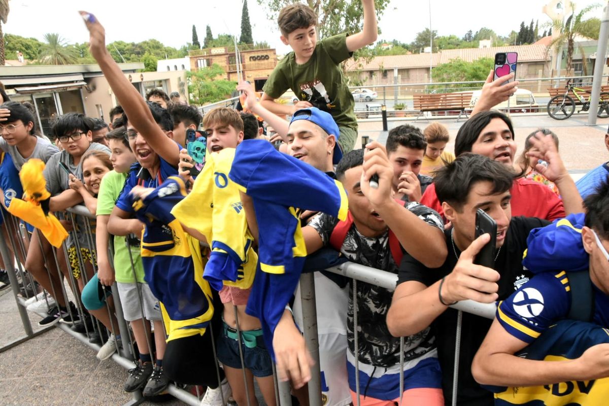 Boca llegó a San Juan a la espera del partido amistoso ante Independiente. Foto: Adrián Carrizo.