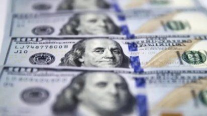El dólar oficial cerró en alza a $92,70 y enero avanzó $2,83