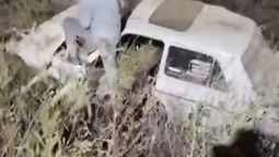 Un joven cayó con su auto a un zanjón y sospechan que corría una picada
