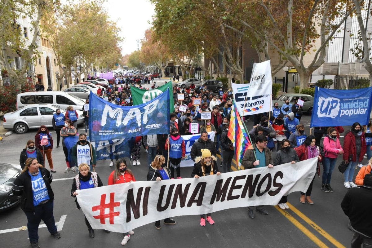 Marcha por Ni Una Menos en San Juan. Foto: Adrián Carrizo.