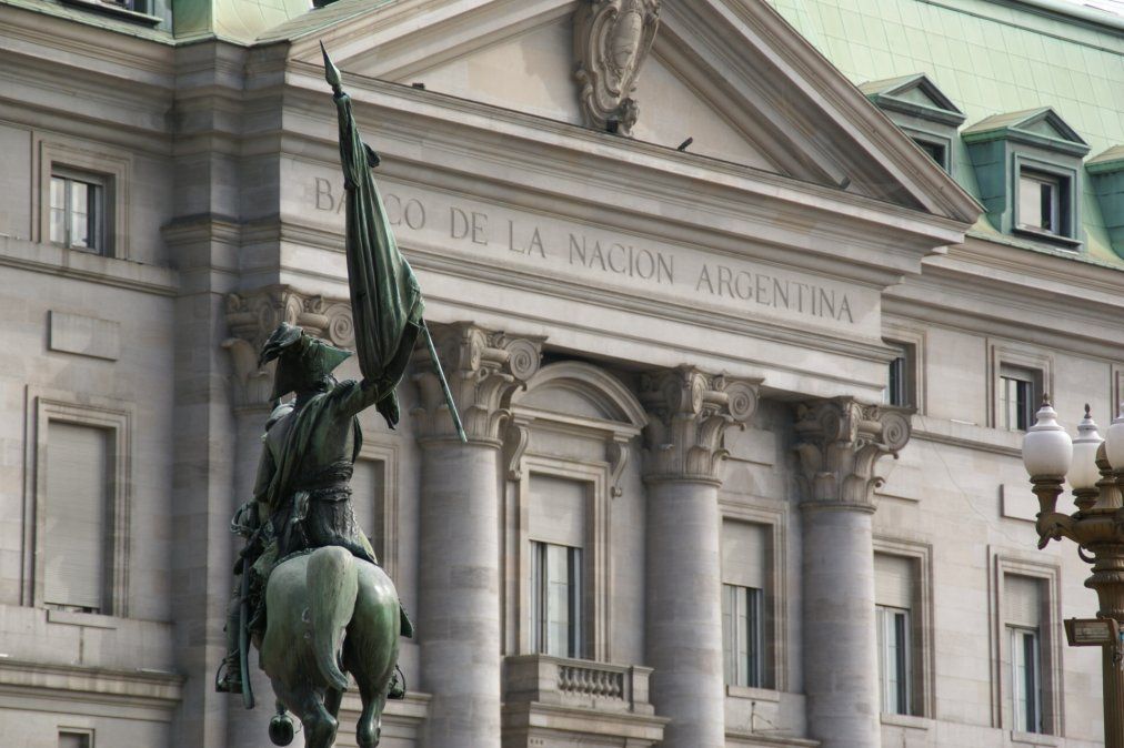 El Banco Nación anunció que dejará de ofrecer créditos hipotecarios a tasa fija
