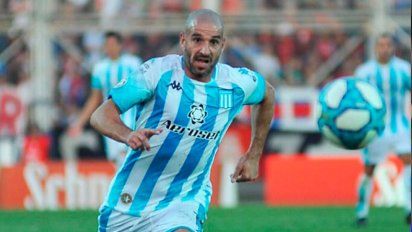 Lisandro López deja Racing y seguirá su carrera en Estados Unidos. 