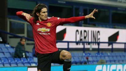 Manchester United irá por la renovación de Cavani