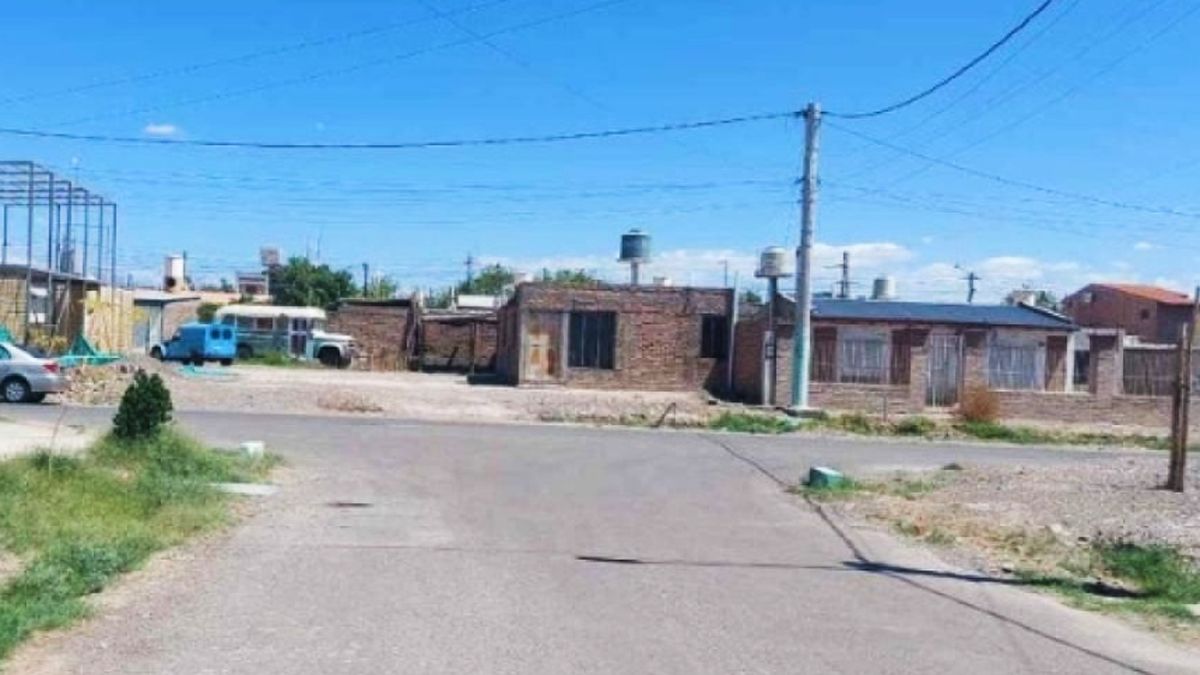Feroz cruce entre hinchas de San Martín terminó con una mujer baleada