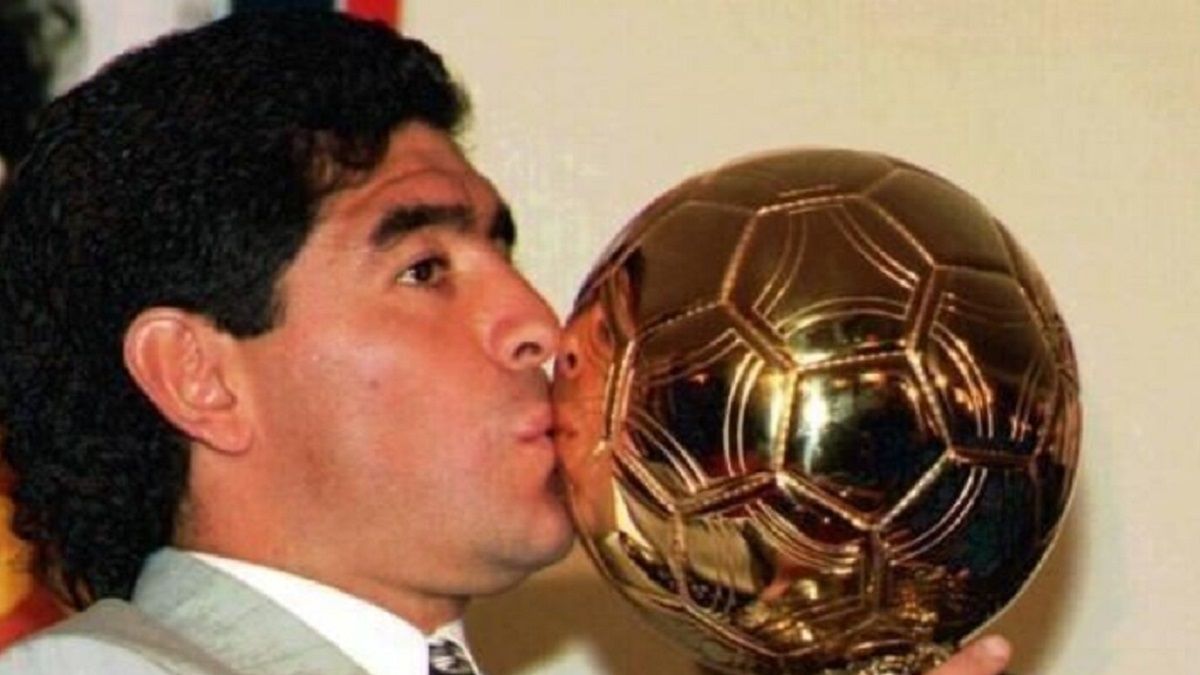 Diego Maradona fue homenajeado en la entrega del Balón de Oro