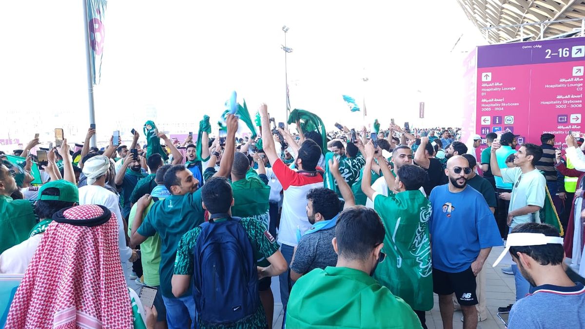 La fiesta fue de Arabia a la salida del estadio Lusail tras derrotar a Argentina