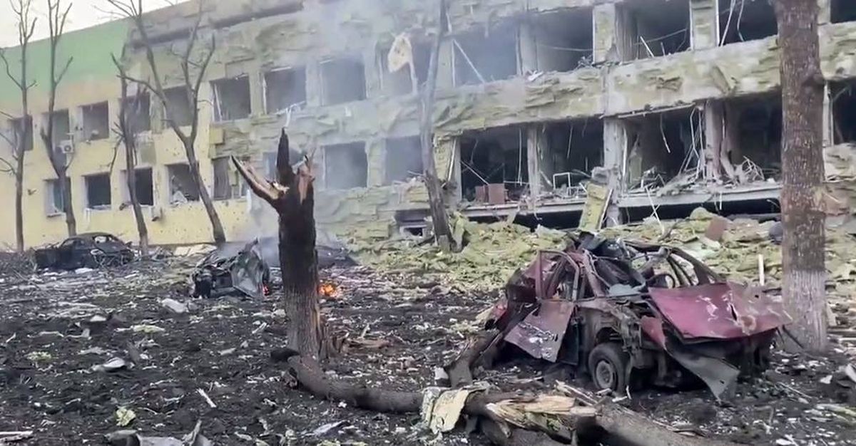 Ucrania denunció nuevos bombardeos rusos en Mariupol y otras ciudades