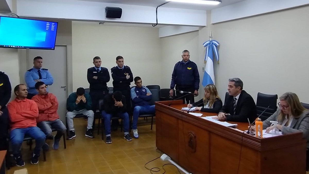 Insultos y patadas en la condena al Loco del Sifón y otros 4 presos
