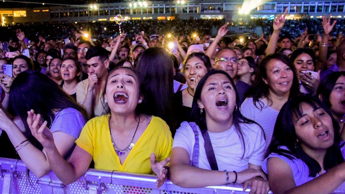 Más de 110 mil personas disfrutaron de la última noche de la FNS