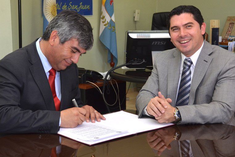 Santa Lucía firmó un convenio de cooperación con Vicuña