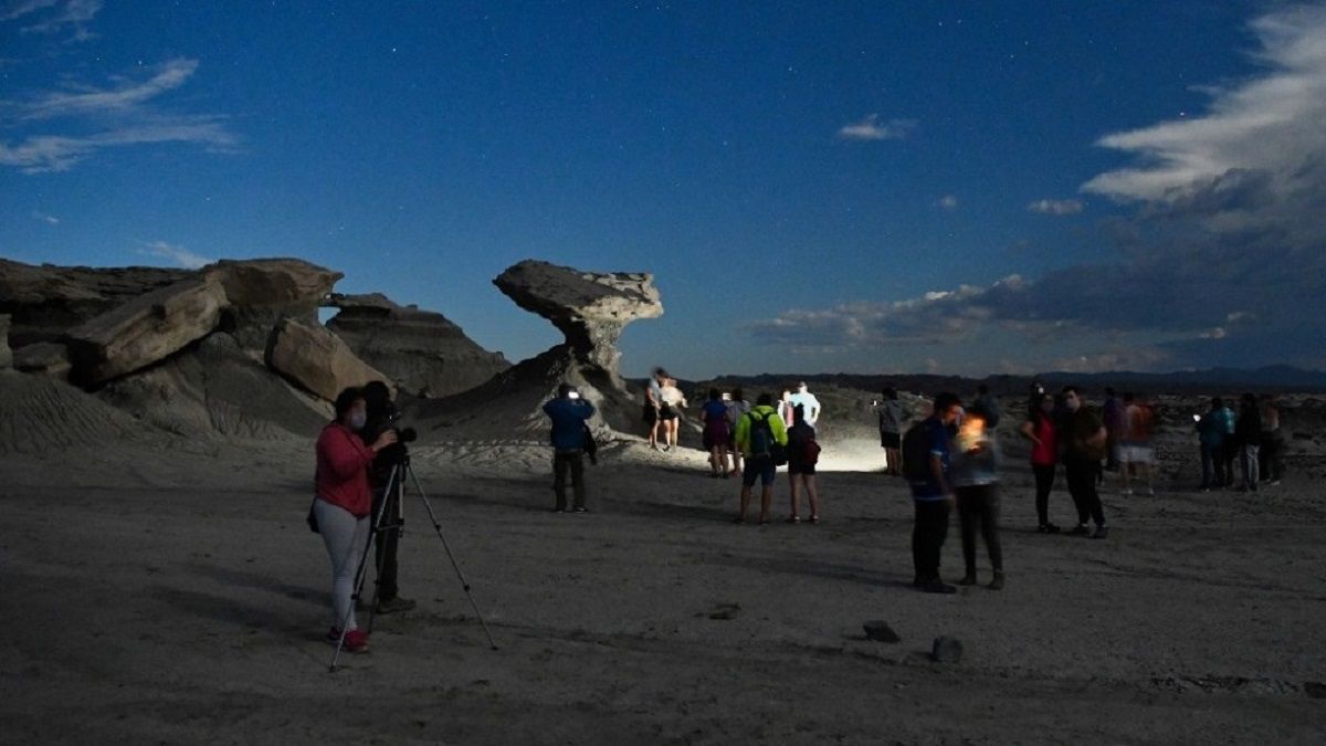 La luna llena generó que se agoten las reservas para Ischigualasto