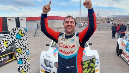 Top Race Series: Ariel Persia ganó y festejó en El Villicum