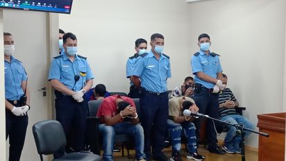 Imputaron a los acusados de violar a un interno del Penal.