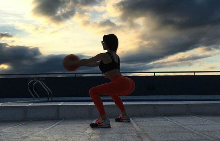 La cola de Magui Bravi, tema de debate nacional