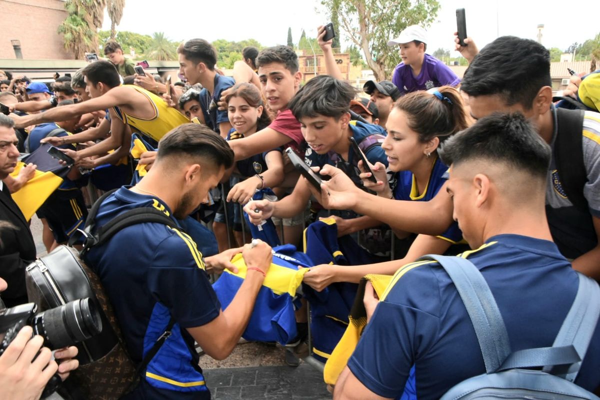 Boca llegó a San Juan a la espera del partido amistoso ante Independiente. Foto: Adrián Carrizo.