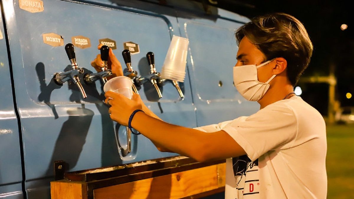 Expositores, food trucks y shows en la Plaza de la Joroba