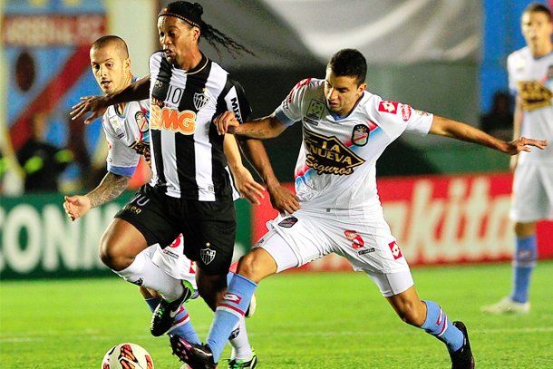 Mineiro goleó a Arsenal por la Copa Libertadores