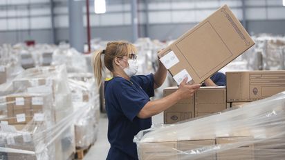 Comenzó la distribución de más de 100 mil urnas en todo el país