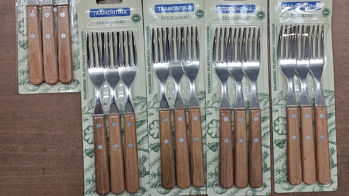 Una pareja mendocina detenida por robar tenedores en un supermercado