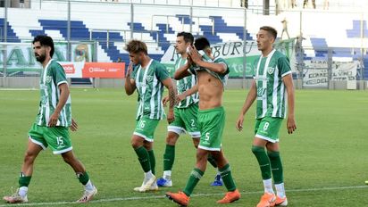 Desamparados empató con Huracán Las Heras y sigue sin poder ganar (Fotos: Adrián Carrizo para sj8)