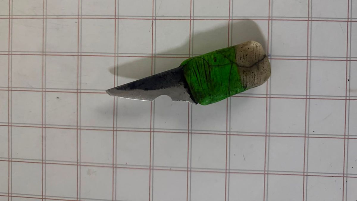 Detuvieron a una pareja con un arma blanca y uno de ellos tenía pedido de captura