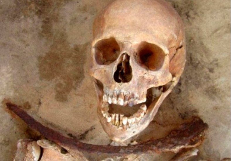 Encontraron vampiros enterrados en un cementerio medieval