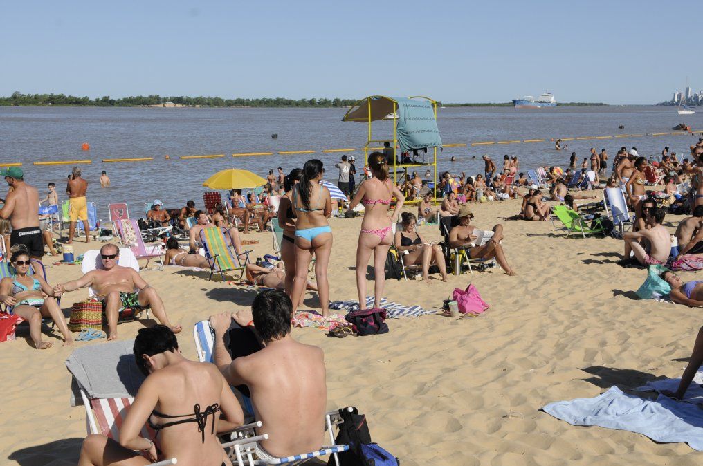 En Rosario proponen que en parques y playas haya zonas francas libres de humo