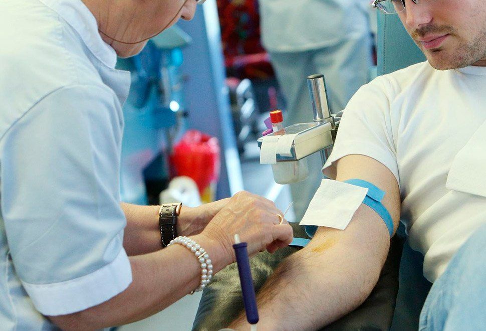 Importante campaña: el IPHEM salió a buscar a donantes de sangre en pleno centro