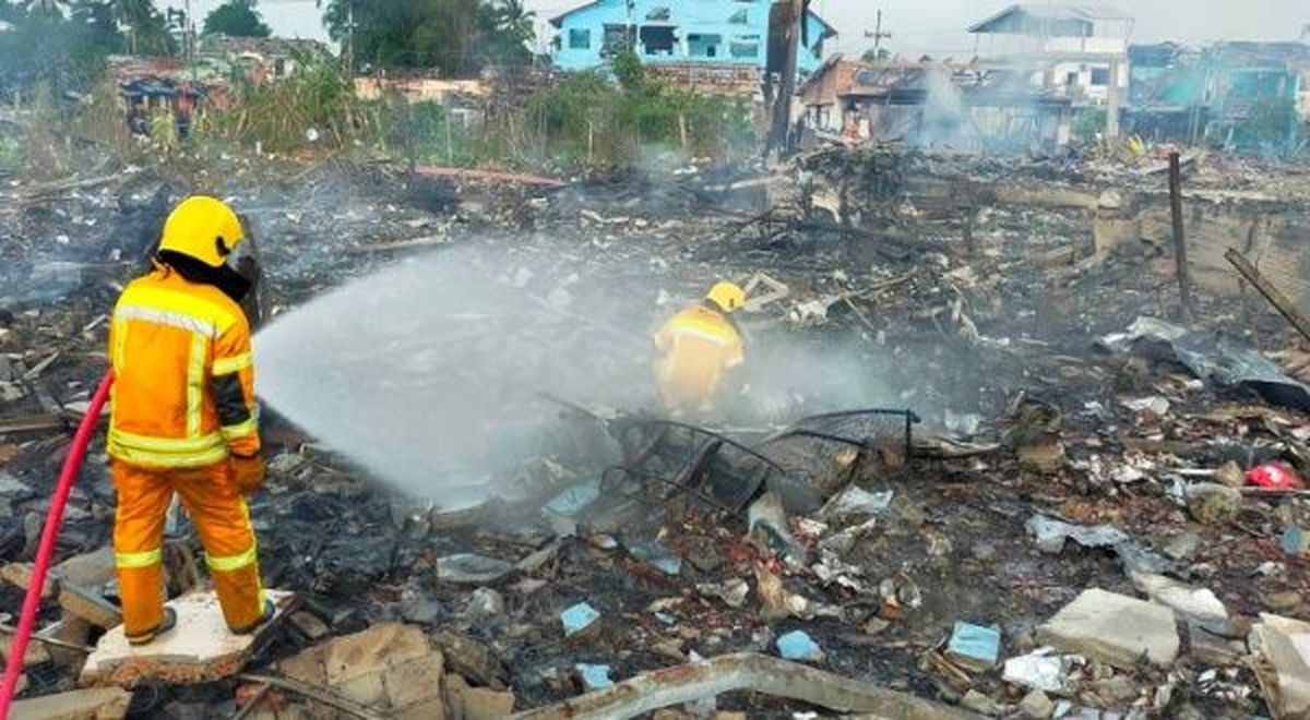 Ascienden a 10 los muertos por la explosión de un depósito de fuegos artificiales