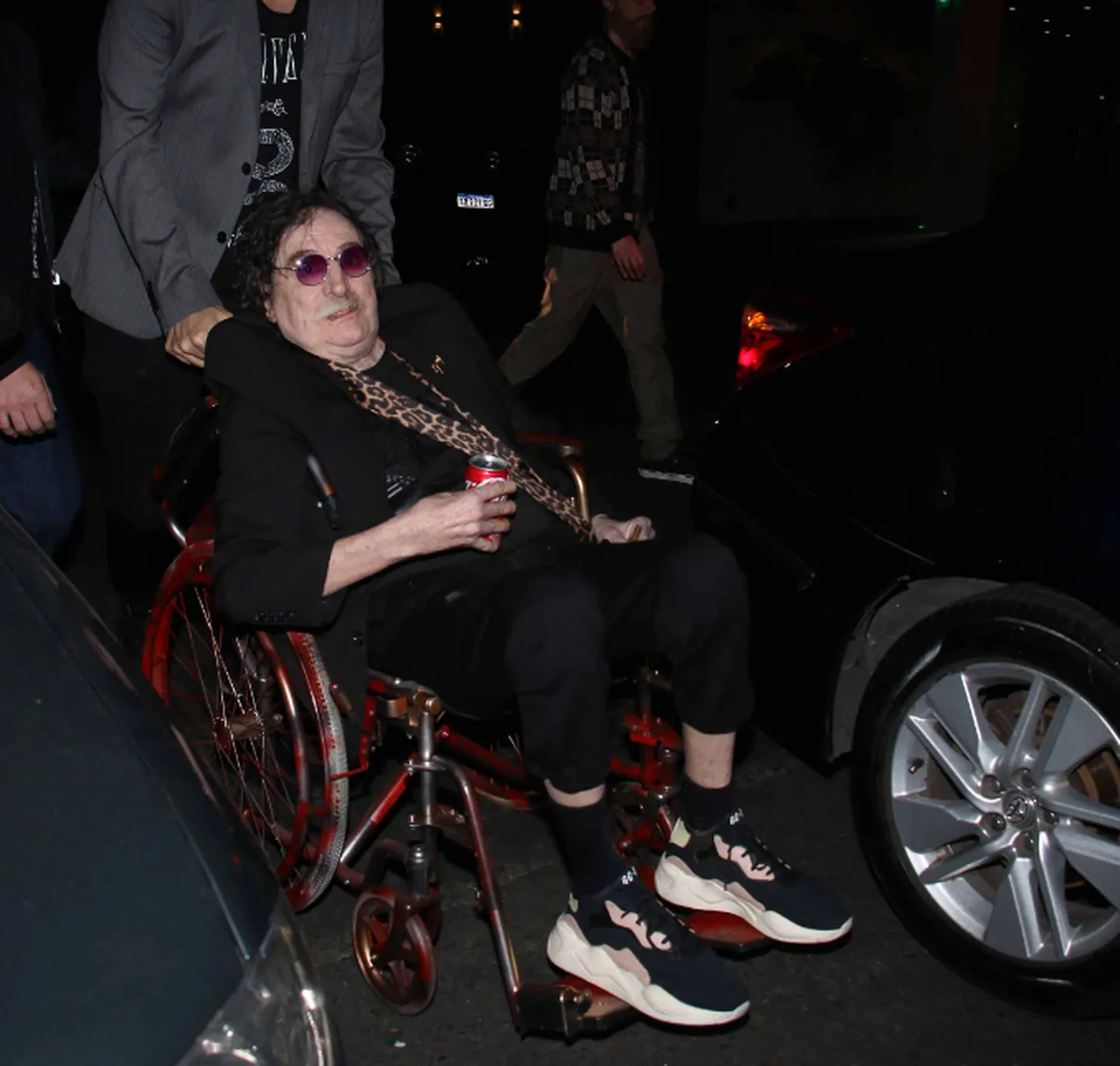 Charly García festejó sus 71 años en silla de ruedas