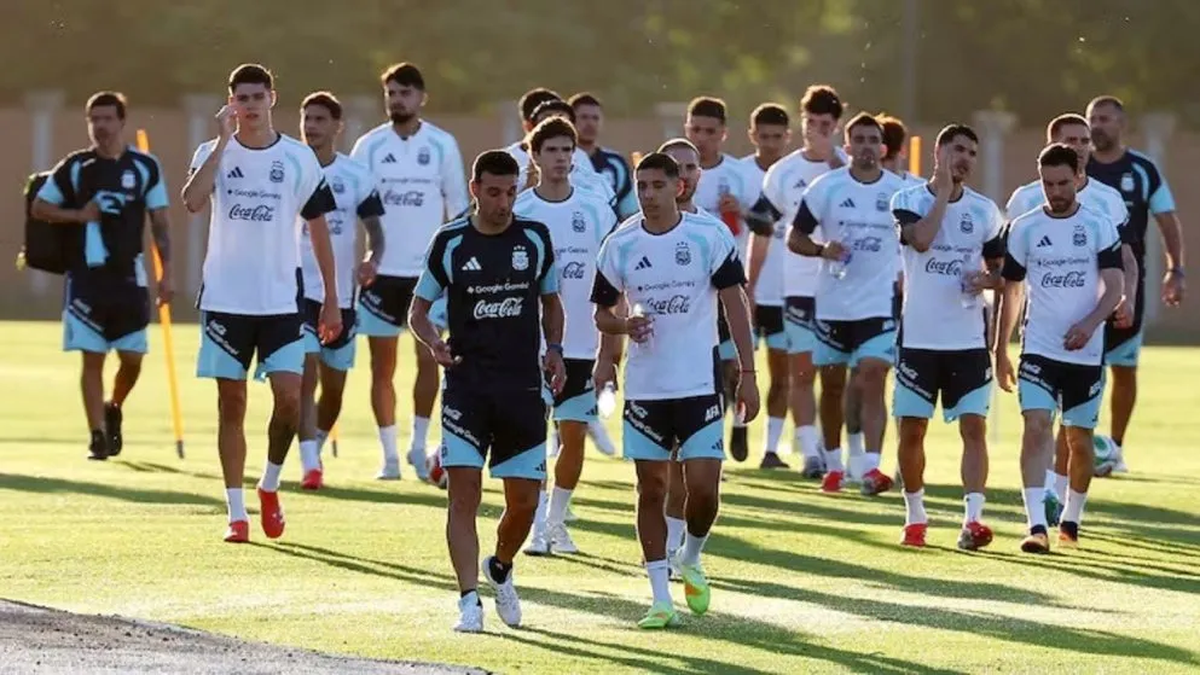 Argentina afina detalles para octavos y Scaloni analiza tres cambios: la probable formación