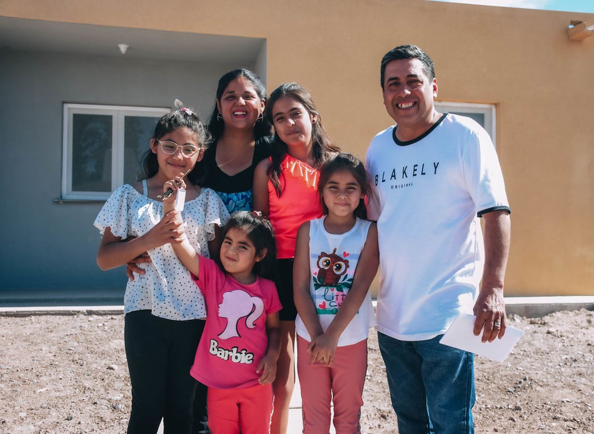 El sueño de la casa propia: 49 familias de Albardón estrenaron vivienda