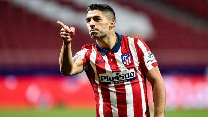 Luis Suárez sigue pagando con goles y el Atlético manda en España. 