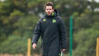 Fernando Gago renunció como director técnico de Aldosivi