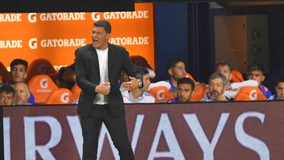 Sebastián Battaglia, DT de Boca, ante Godoy Cruz. Foto: Télam.